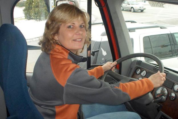 women truck drivers in usa